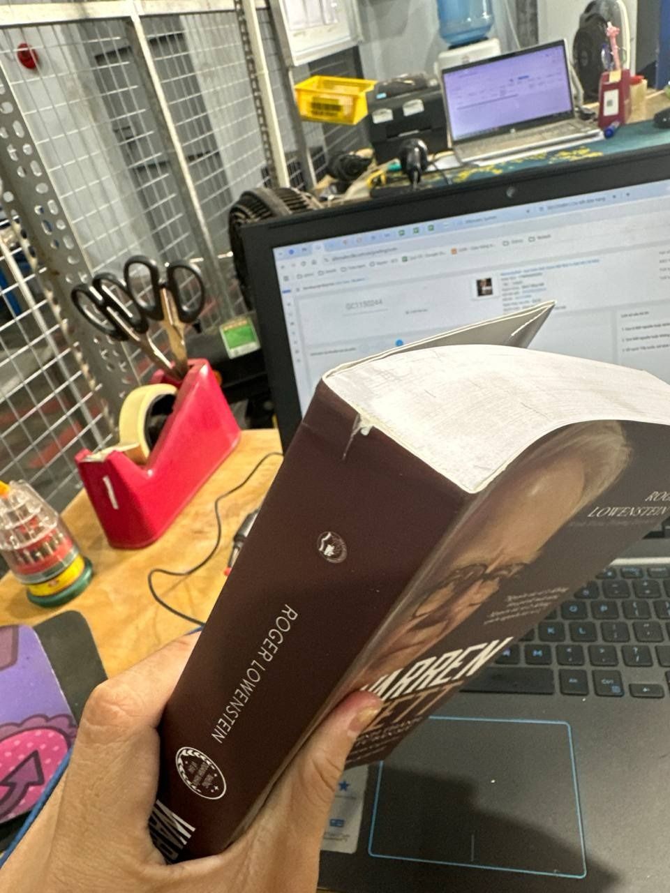 Warren Buffett - Quá Trình Hình Thành Một Nhà Tư Bản Mỹ (Tái Bản)