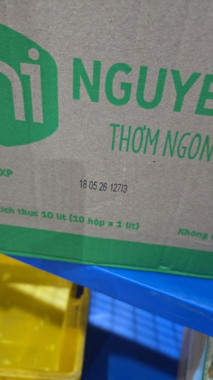 Thùng 10 Hộp Sữa Đậu Nành Vinasoy Fami Nguyên Chất (1 lít / Hộp)