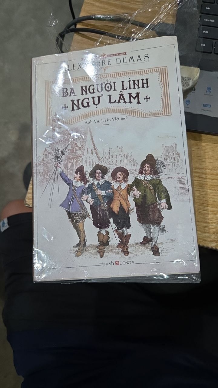 Sách Ba Người Lính Ngự Lâm (Đông A) (Tái Bản)