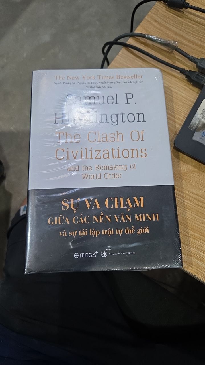 Sách Sự Va Chạm Giữa Các Nền Văn Minh Và Sự Tái Lập Trật Tự Thế Giới (Tái Bản 2018)
