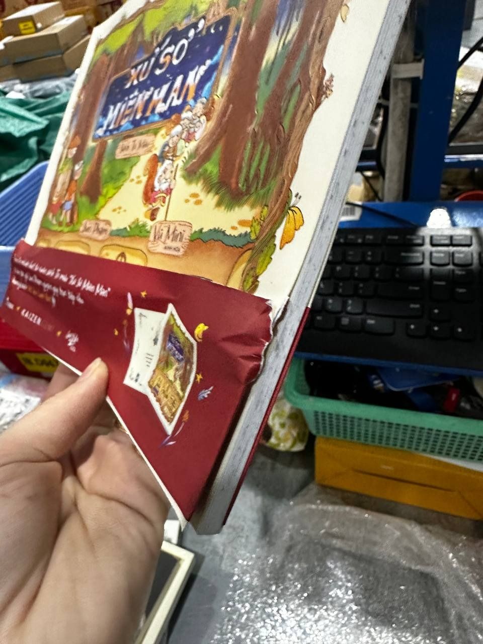 Sách Tô Màu "Xứ Sở Miên Man"