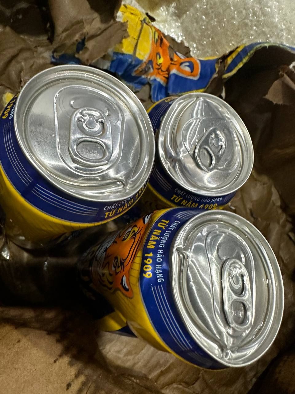 Thùng 24 Lon Bia Larue (330ml/lon)