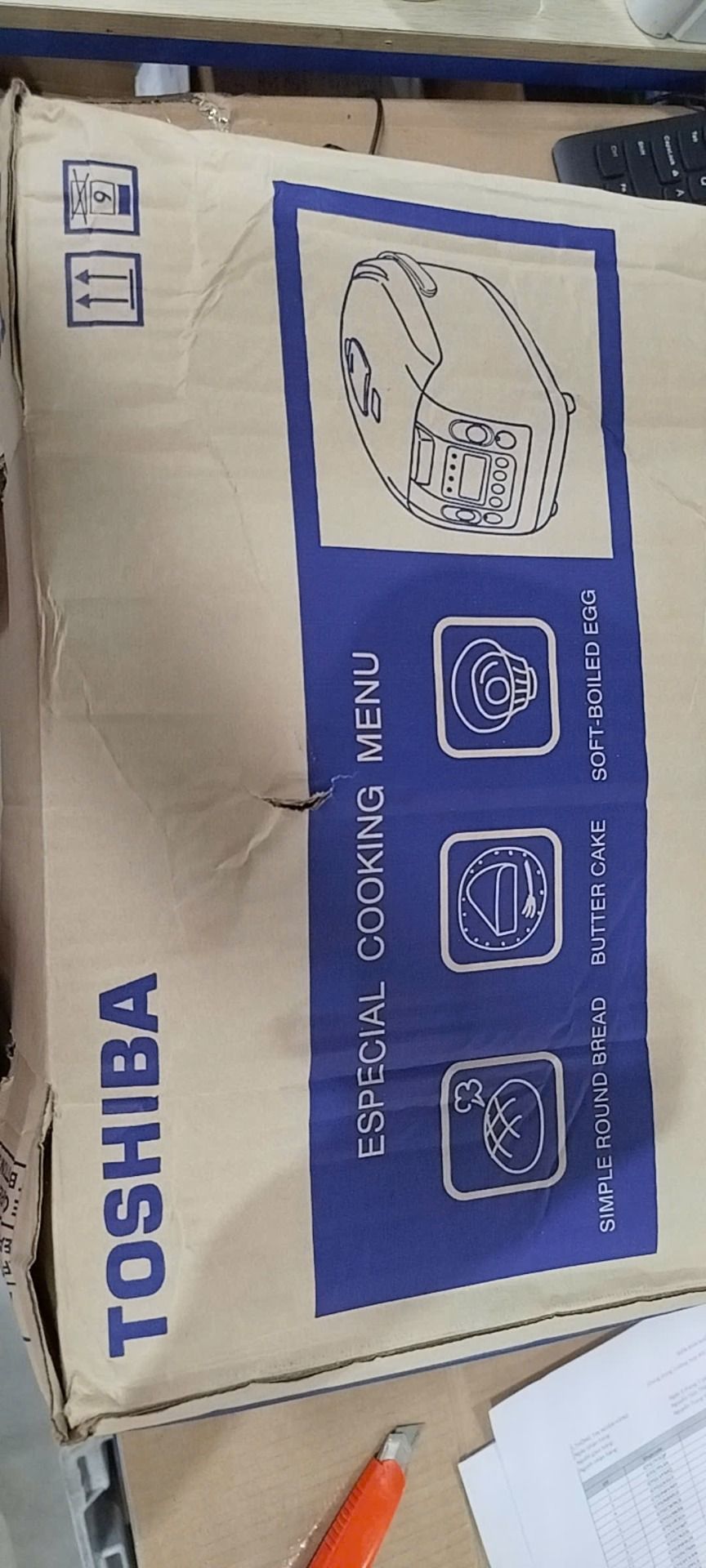 Nồi cơm điện tử Toshiba RC-18NTFV(W) (1.8 Lít) - HÀNG CHÍNH HÃNG