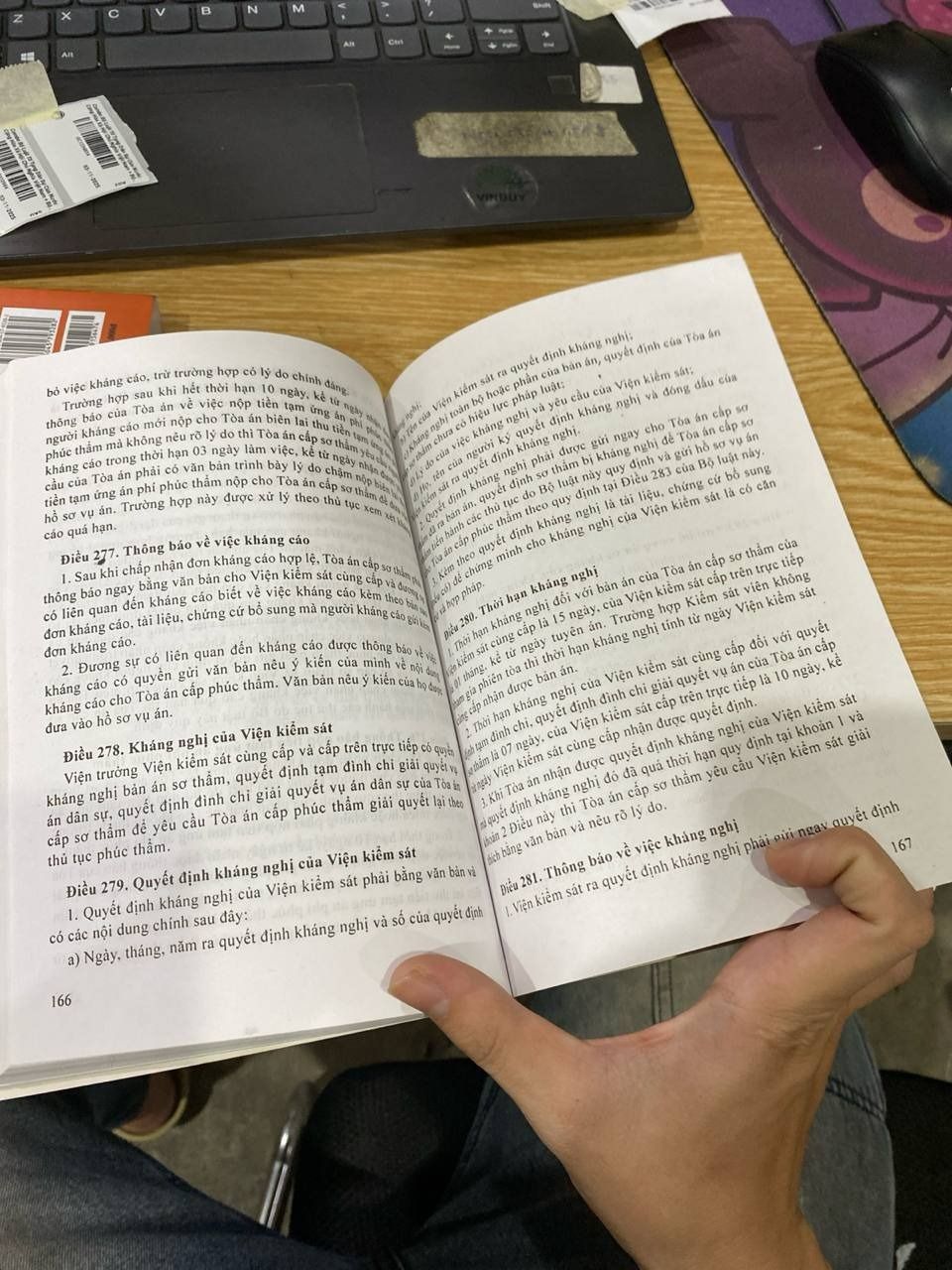 Combo Bộ Luật Tố Tụng Dân Sự Của Nước Cộng Hòa Xã Hội Chủ Nghĩa Việt Nam + Bộ Luật Dân Sự (Hiện Hành)