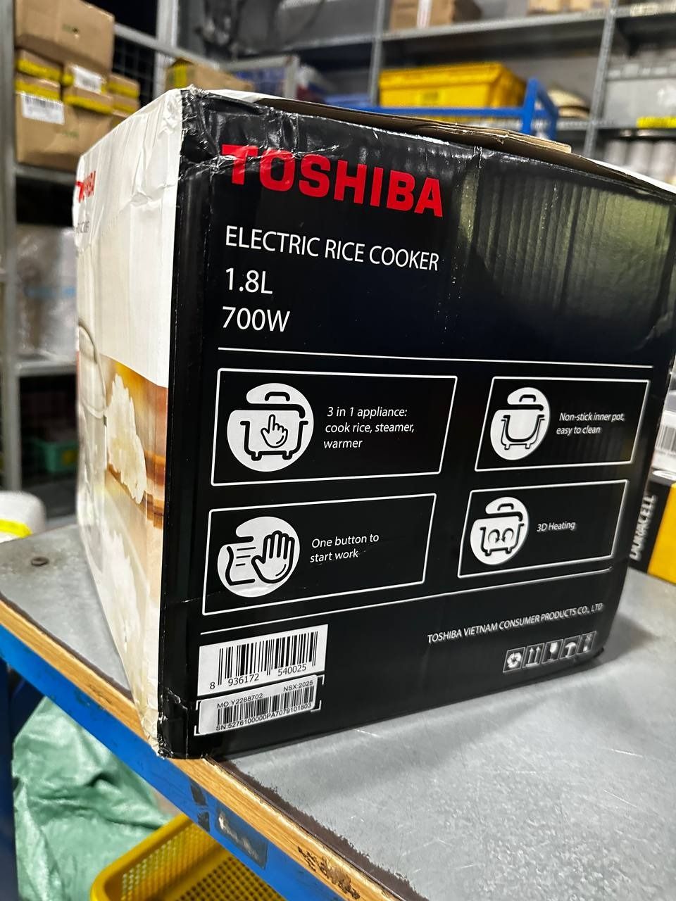 Nồi Cơm Nắp Gài Toshiba RC-18JFM(H)VN (1.8L) - Hàng chính hãng
