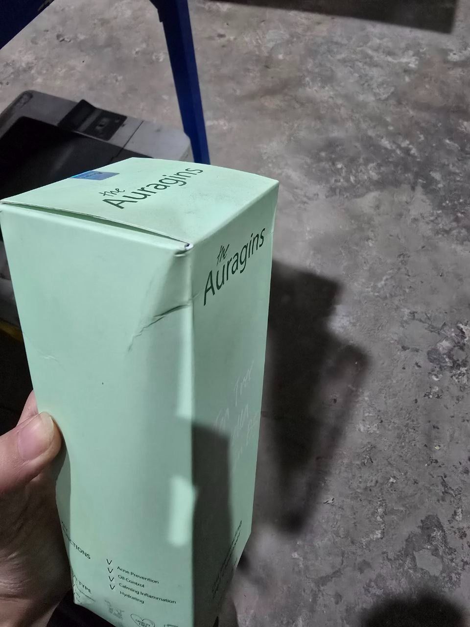 Gel rửa mặt làm sạch sâu cho da dầu mụn The Auragins Oil Balancing Gel Cleanser 150ml