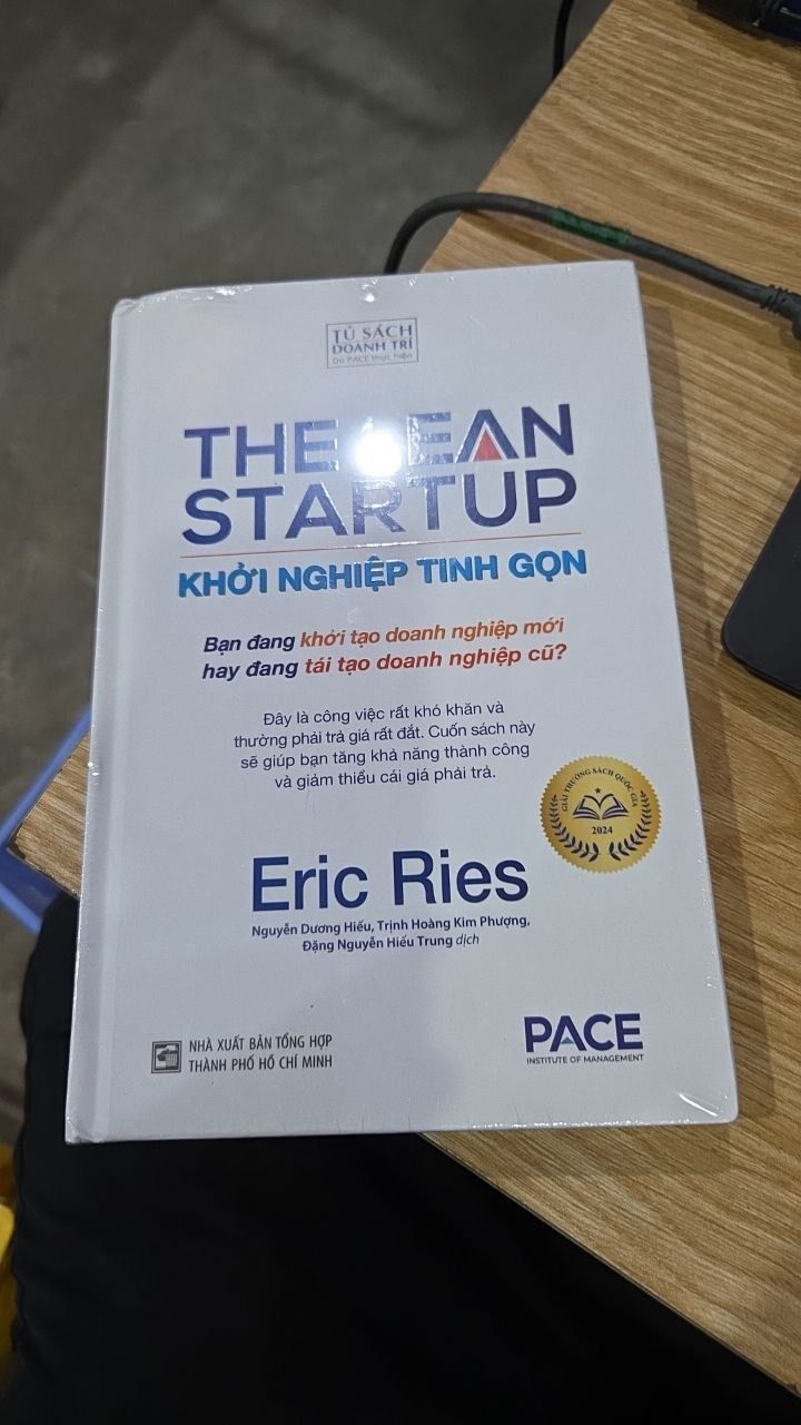 Sách Khởi Nghiệp Tinh Gọn (The Lean Startup) (Tái Bản)