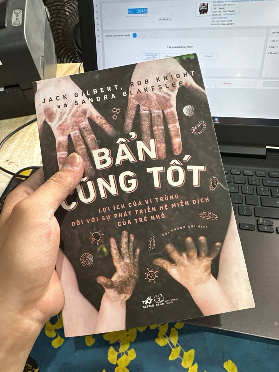 Bẩn Cũng Tốt - Lợi Ích Của Vi Trùng Đối Với Sự Phát Triển Hệ Miễn Dịch Của Trẻ Nhỏ