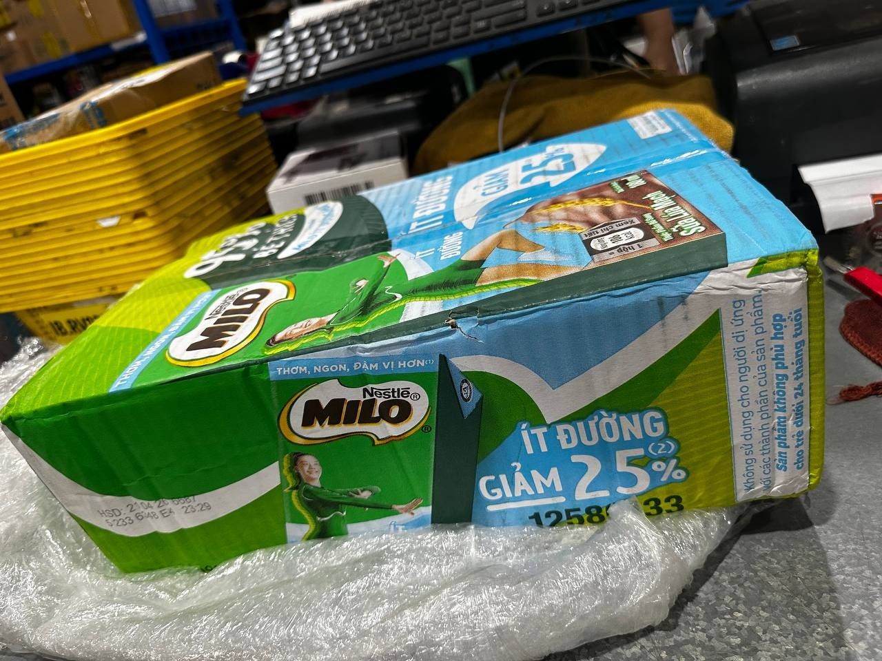 Thùng 48 Hộp Sữa Nestlé Milo Ít Đường (180ml/ Hộp)