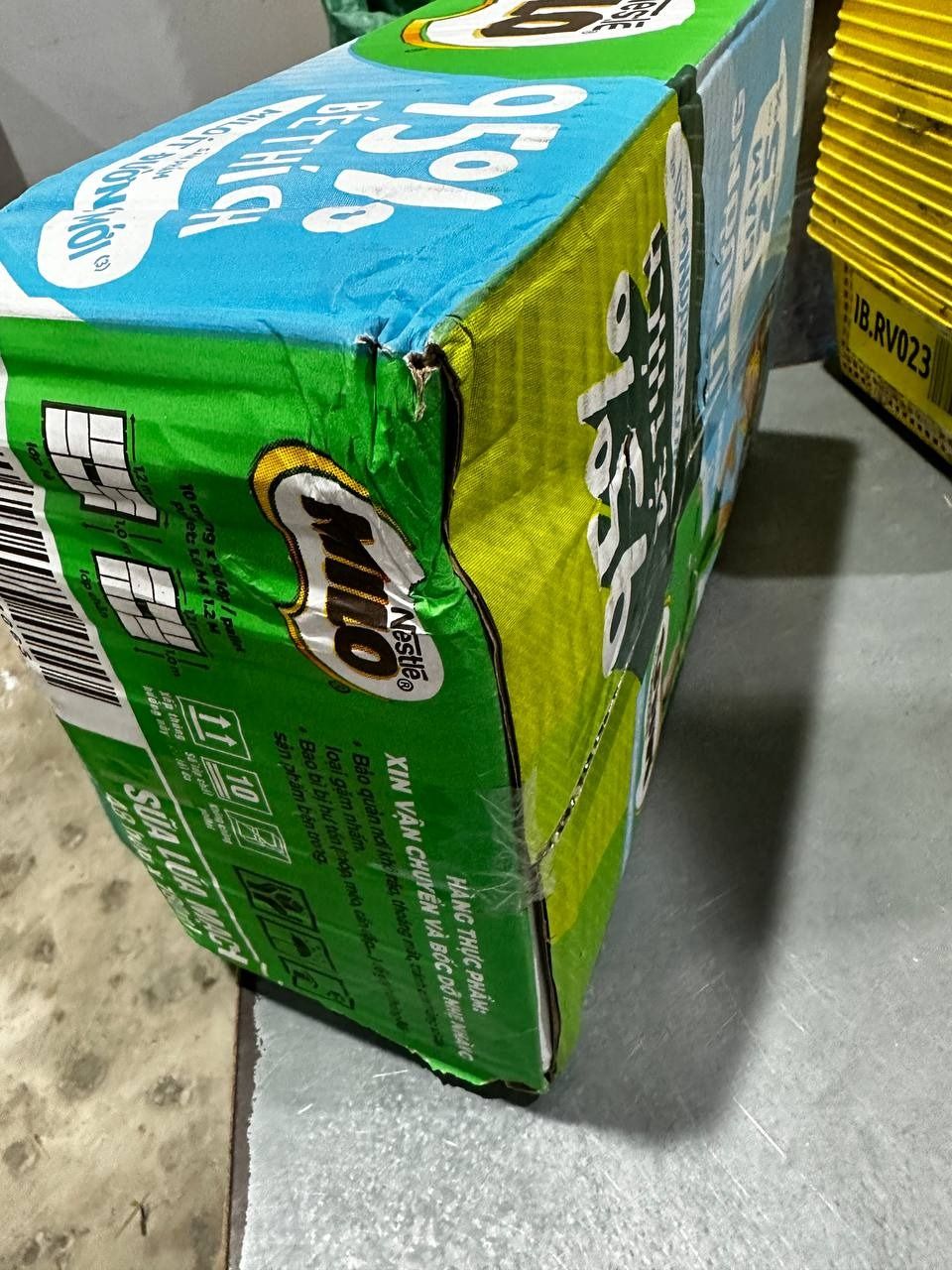 Thùng 48 Hộp Sữa Nestlé Milo Ít Đường (180ml/ Hộp)