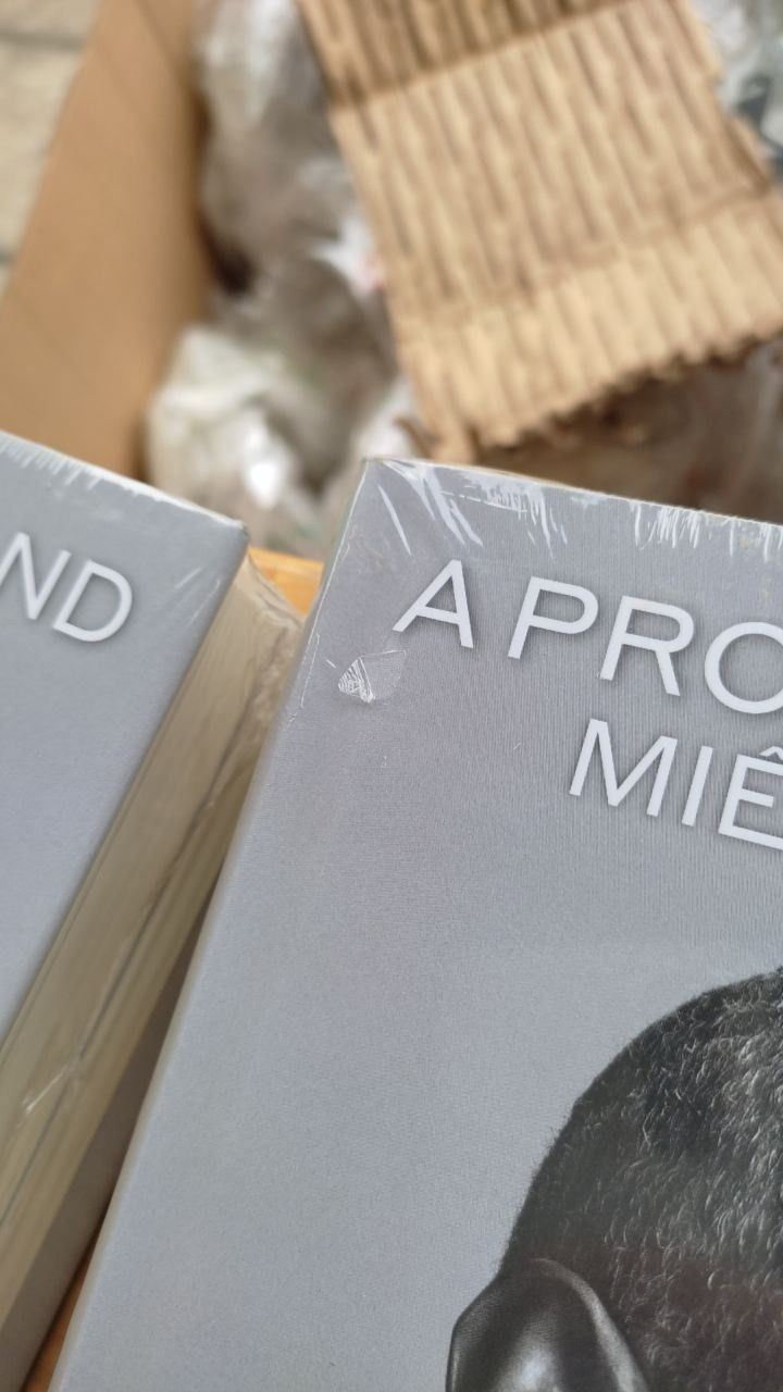 Miền Đất Hứa (A Promised Land) - Barack Obama (Bìa Cứng)