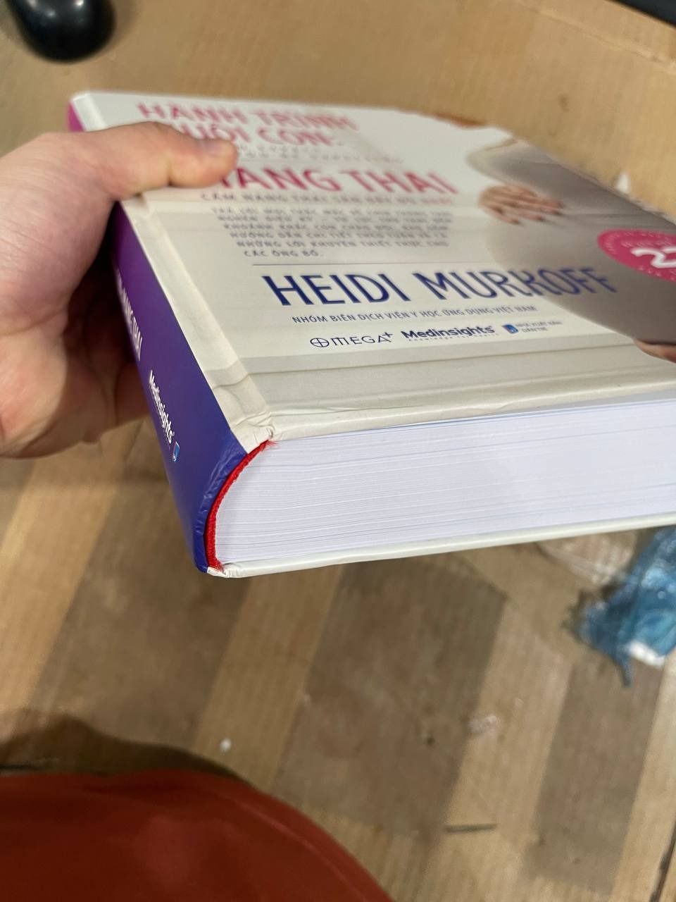 Sách Hành Trình Nuôi Con Mang Thai - Cẩm Nang Thai Sản Đầy Đủ Nhất