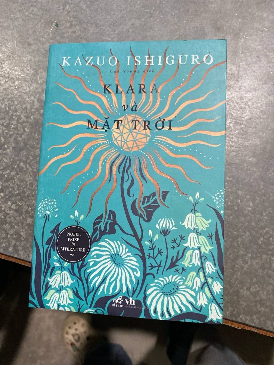 Klara và Mặt Trời