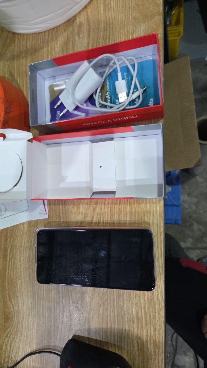 Điện thoại ZTE V70 MAX (6GB/128GB) - Hàng Chính Hãng - Xám