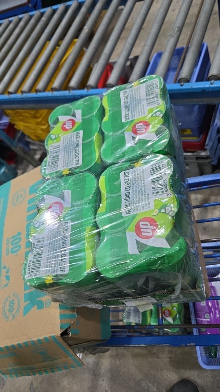 Thùng 24 Lon Nước Ngọt Có Gaz 7Up lon xanh (320ml/lon)