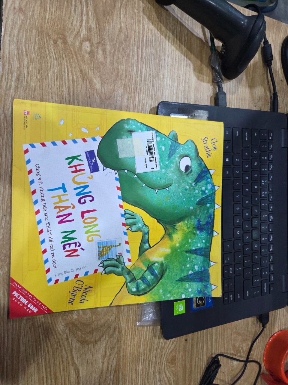 Sách Khủng Long Thân Mến - Dear Dinosaur