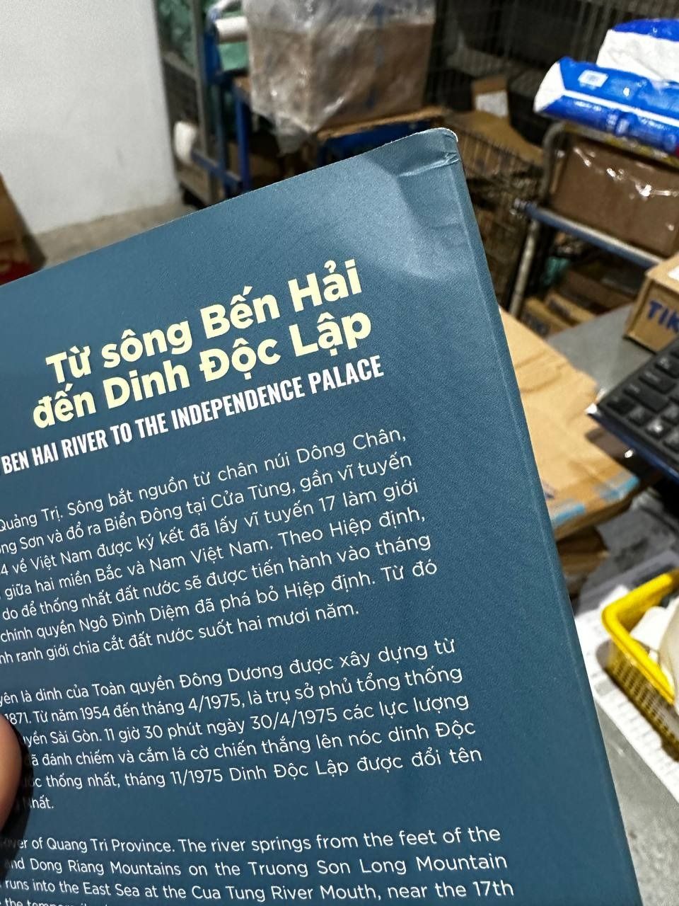 Sách - Từ Sông Bến Hải Đến Dinh Độc Lập