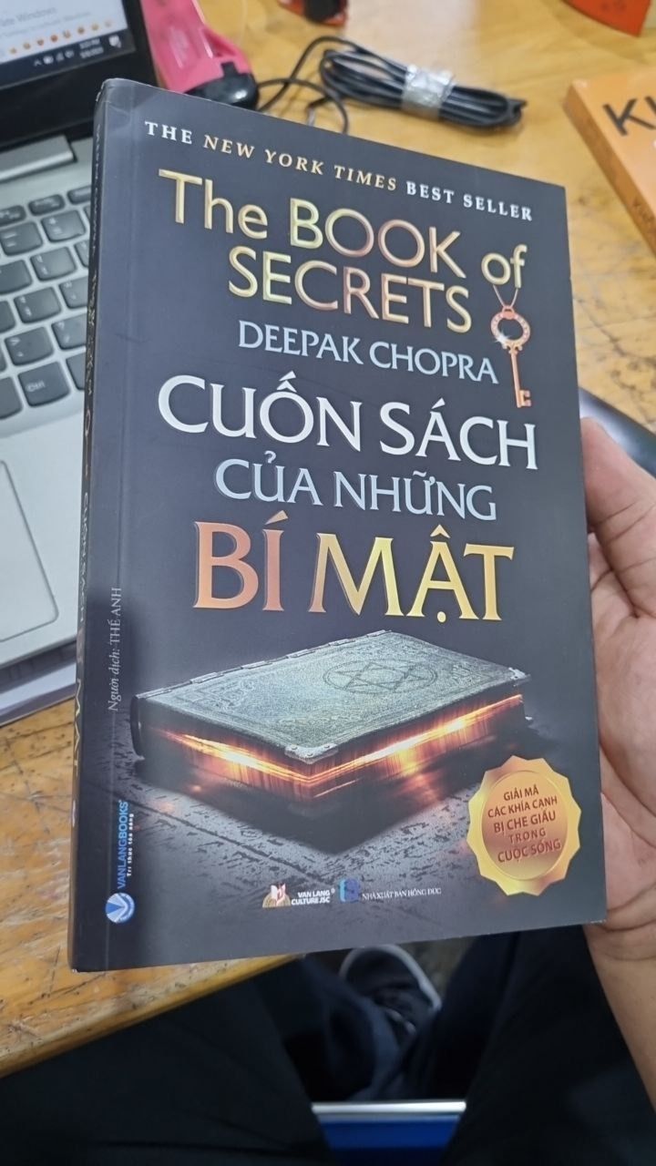 Cuốn Sách Của Những Bí Mật (Tái Bản)