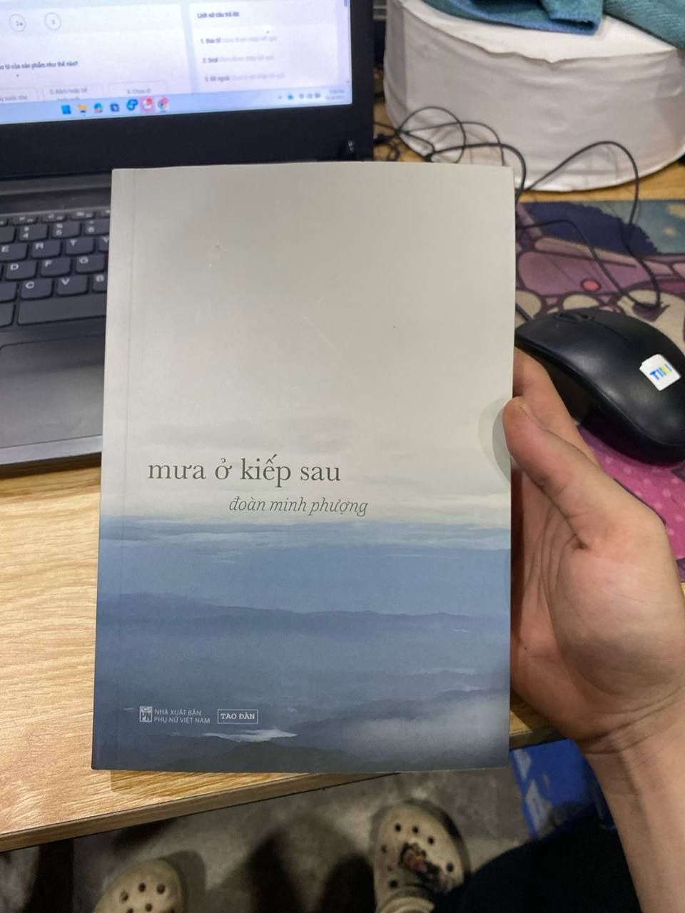 Sách Mưa Ở Kiếp Sau