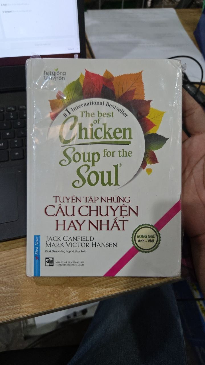 Sách The Best of Chicken Soup - Tuyển Tập Những Câu Chuyện Hay Nhất (Song Ngữ)(Tái Bản 2020)