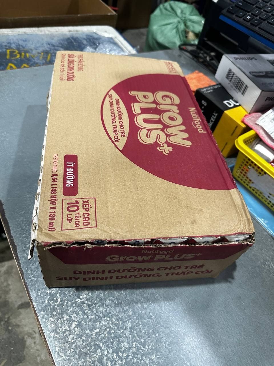 Thùng SBPS Nutifood GrowPLUS+ Suy Dinh Dưỡng Ít đường - Tăng Cân, Tăng Chiều Cao (48 Hộp x 180ml)