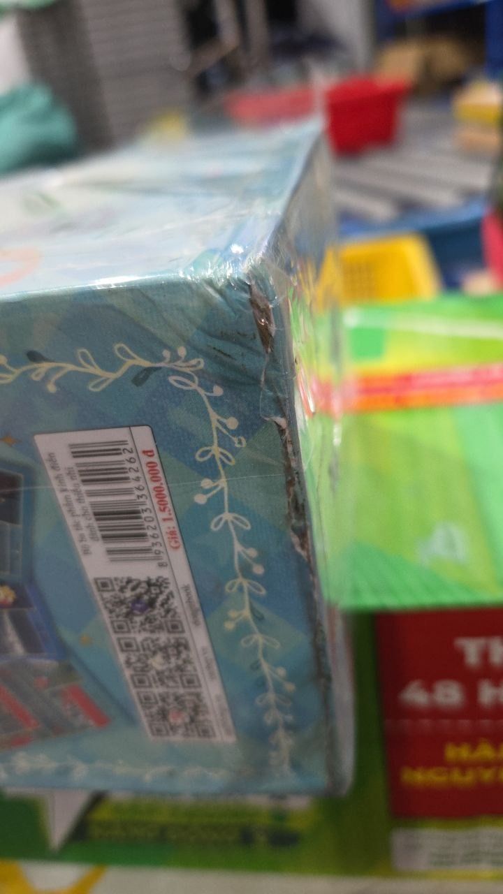 Sách Boxset ba tác phẩm kinh điển dành cho thiếu nhi (Peter Pan, Alice ở xứ sở diệu kì và Alice ở xứ sở trong gương, Nàng tiên cá và những câu chuyện khác)