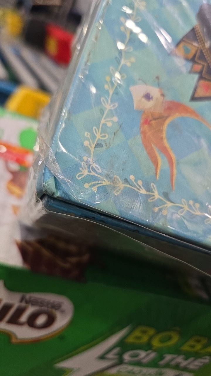 Sách Boxset ba tác phẩm kinh điển dành cho thiếu nhi (Peter Pan, Alice ở xứ sở diệu kì và Alice ở xứ sở trong gương, Nàng tiên cá và những câu chuyện khác)