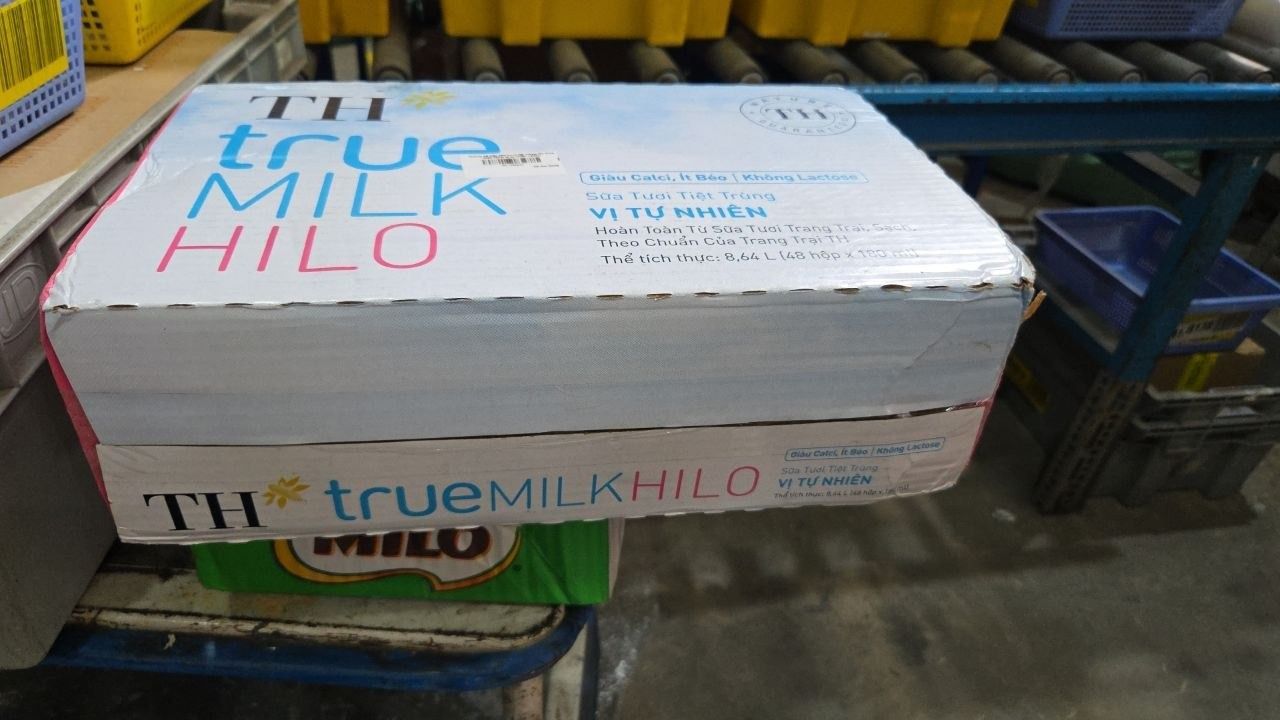 Thùng 48 hộp sữa tươi tiệt trùng TH True Milk  HILO vị tự nhiên 180ml