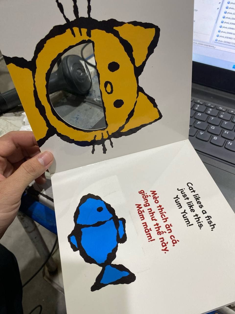 Lật giở song ngữ - MĂM MĂM MĂM