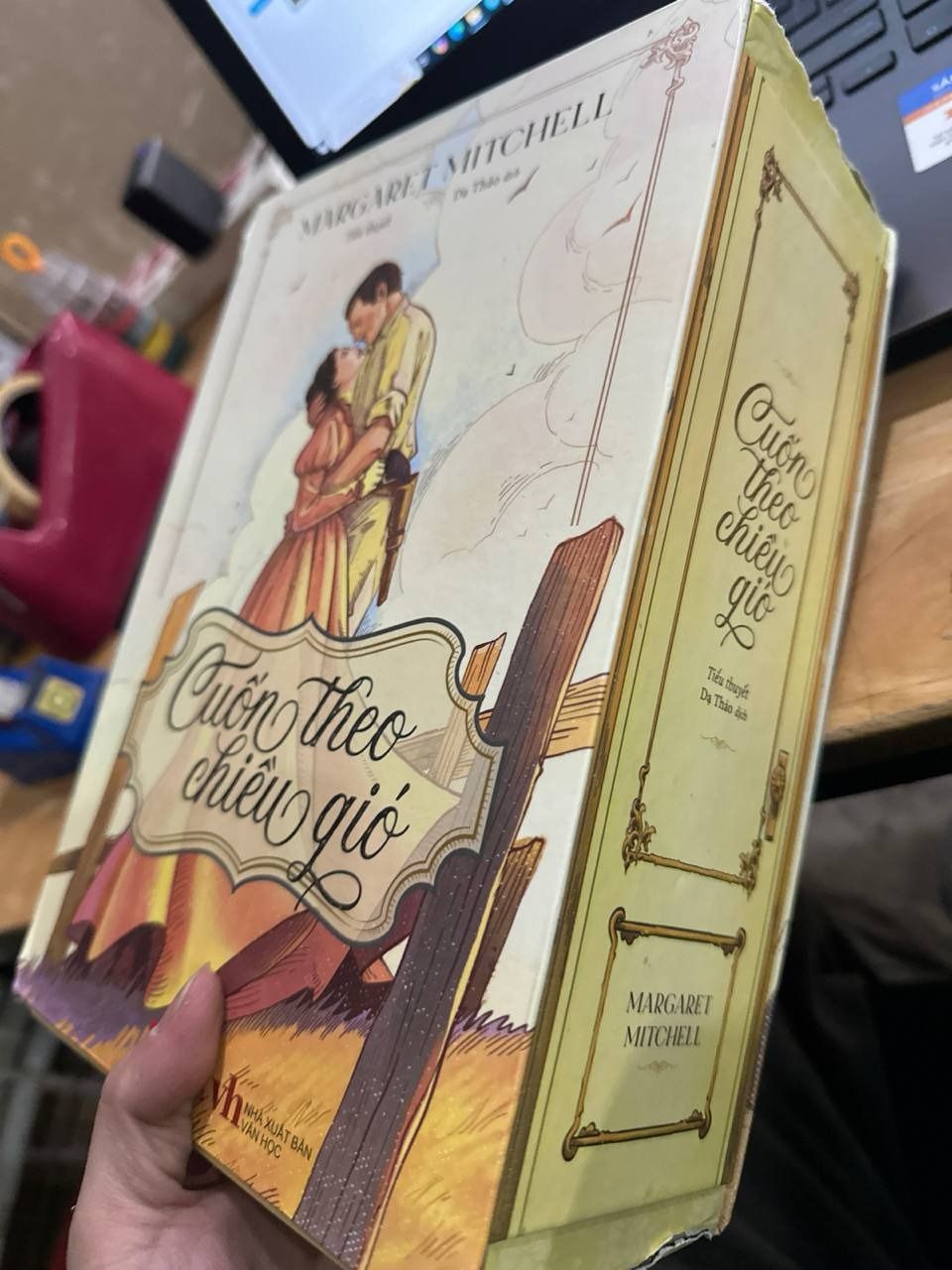 Boxset Cao Cấp - Cuốn Theo Chiều Gió (Bản Dịch Mới)