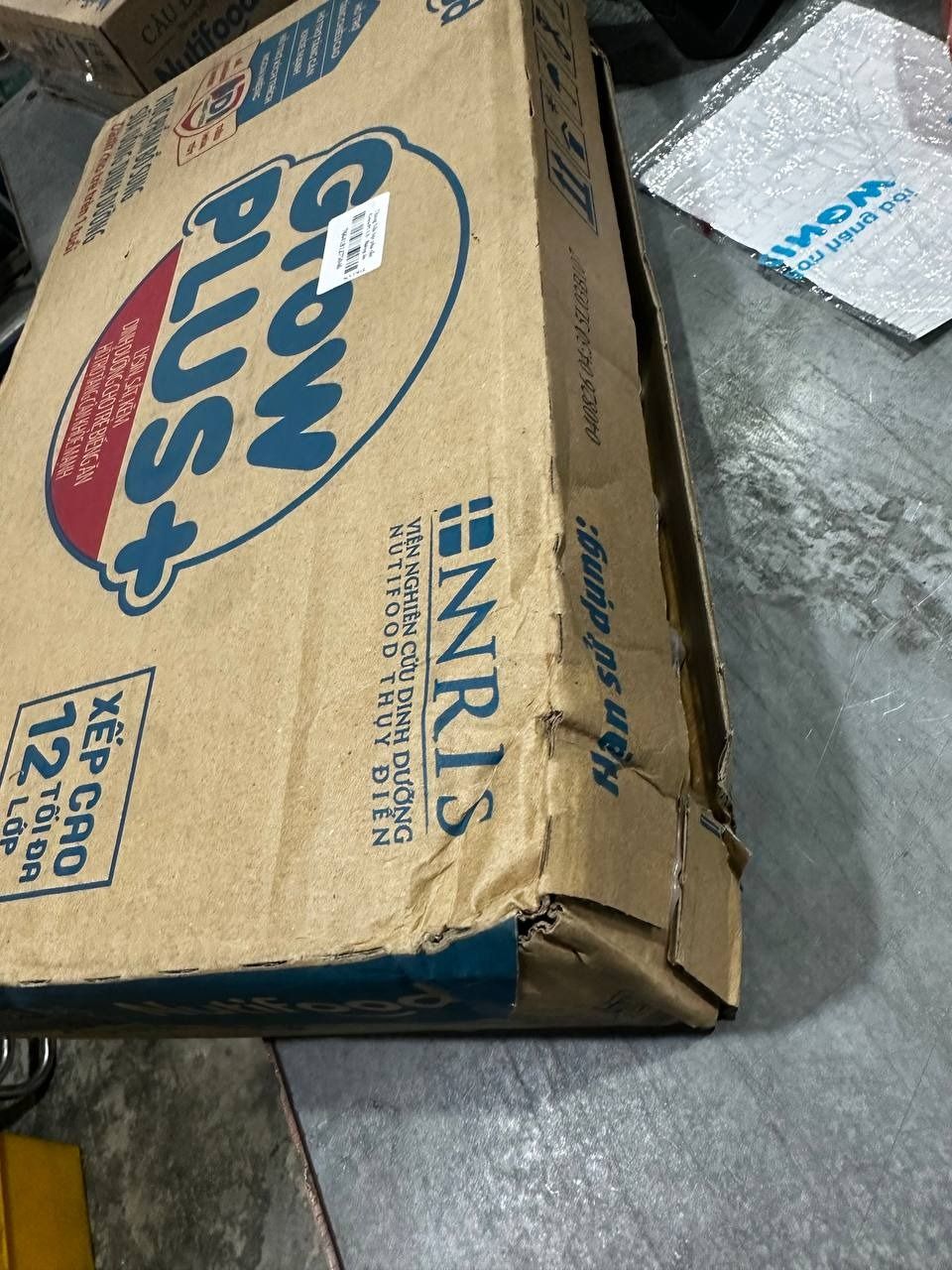 Thùng Sữa bột pha sẵn GrowPLUS+ Biếng ăn (XANH) cho trẻ tăng cân khoẻ mạnh 1+ (48 hộp x 110ml)