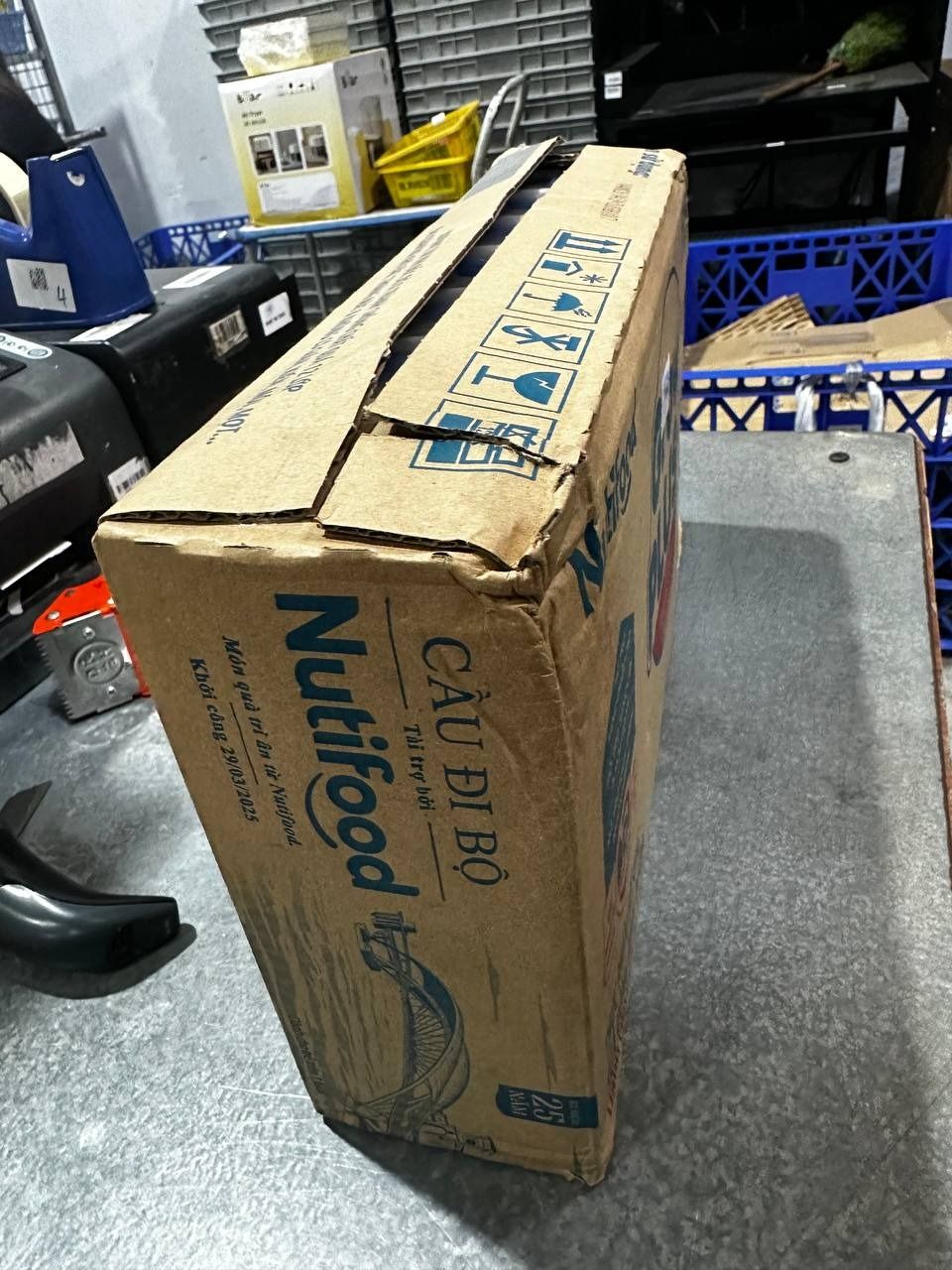 Thùng Sữa bột pha sẵn GrowPLUS+ Biếng ăn (XANH) cho trẻ tăng cân khoẻ mạnh 1+ (48 hộp x 110ml)