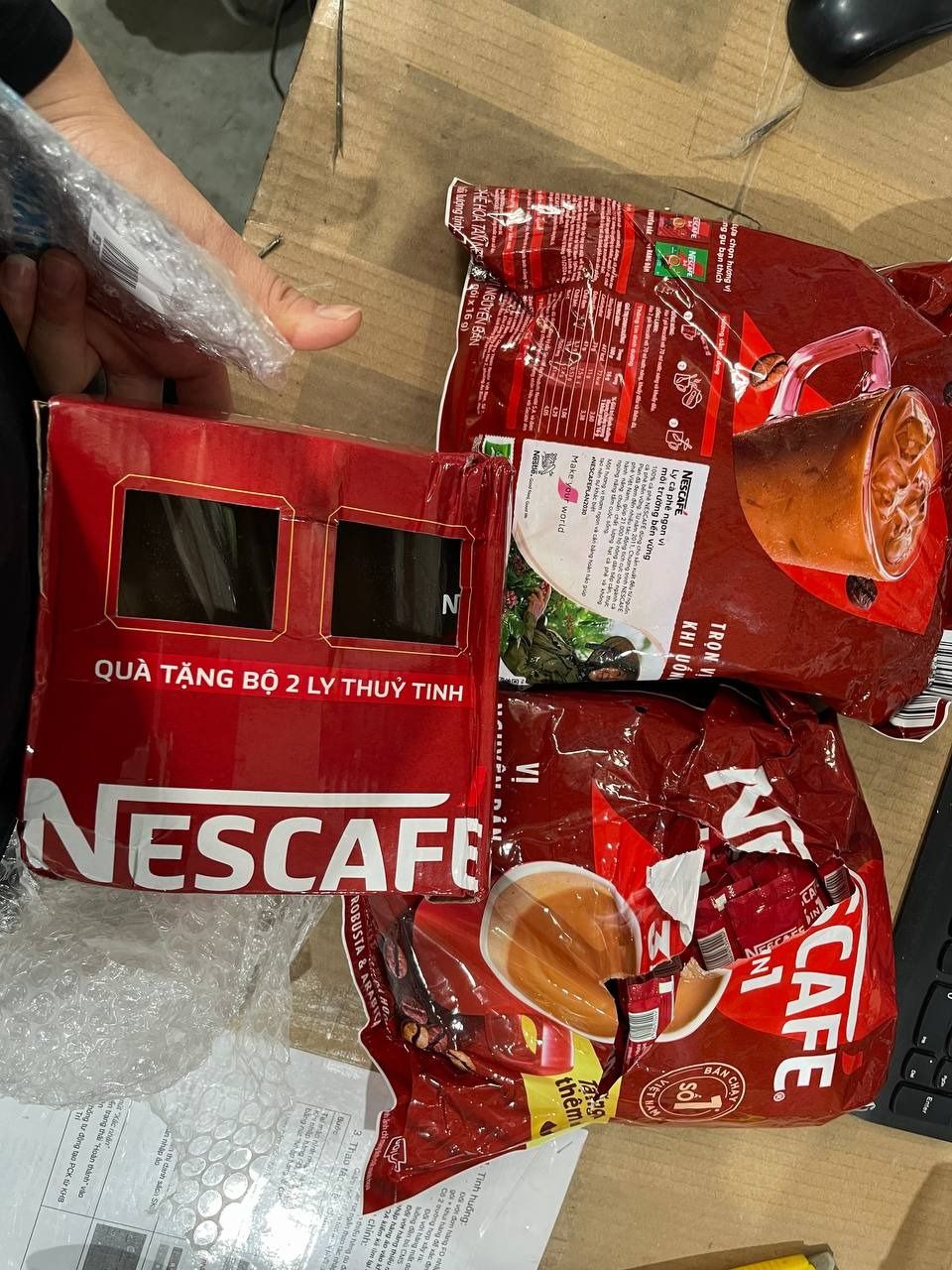 [Tặng hộp 2 ly thủy tinh] Combo 2 Bịch NESCAFE 3IN1 Công thức cải tiến - VỊ NGUYÊN BẢN Bịch 46 gói