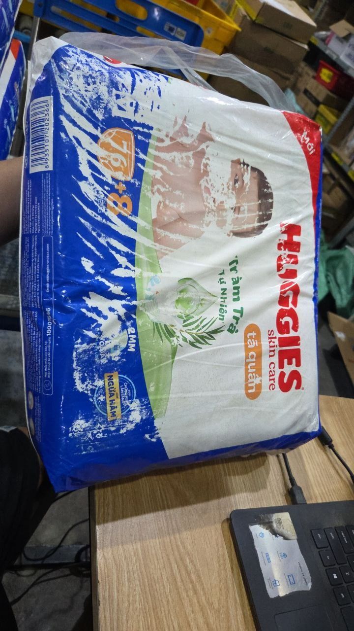 Tã/bỉm quần Huggies Skin Care Super Jumbo M76+8 miếng với tràm trà dịu da