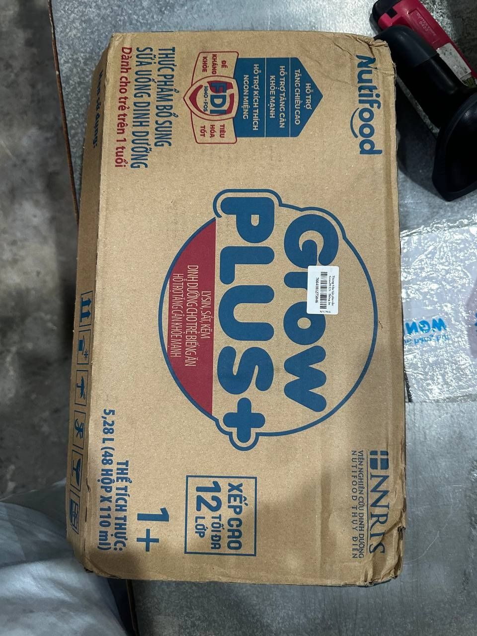 Thùng Sữa bột pha sẵn GrowPLUS+ Biếng ăn (XANH) cho trẻ tăng cân khoẻ mạnh 1+ (48 hộp x 110ml)