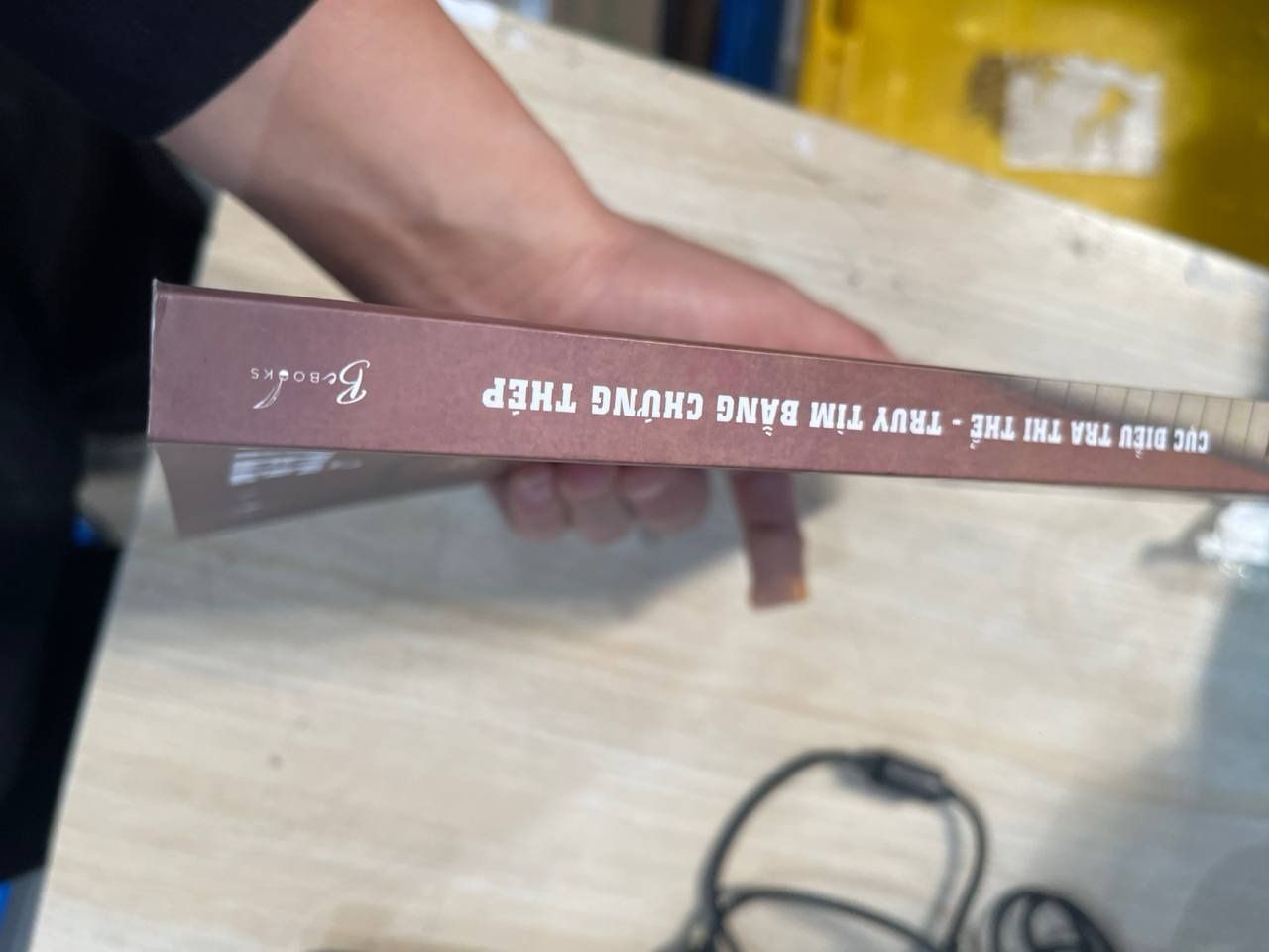 Sách Cục Điều Tra Thi Thể –Truy Tìm Bằng Chứng Thép