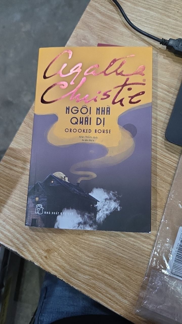 Sách Ngôi Nhà Quái Dị (Agatha Christie)(Tái Bản 2020)