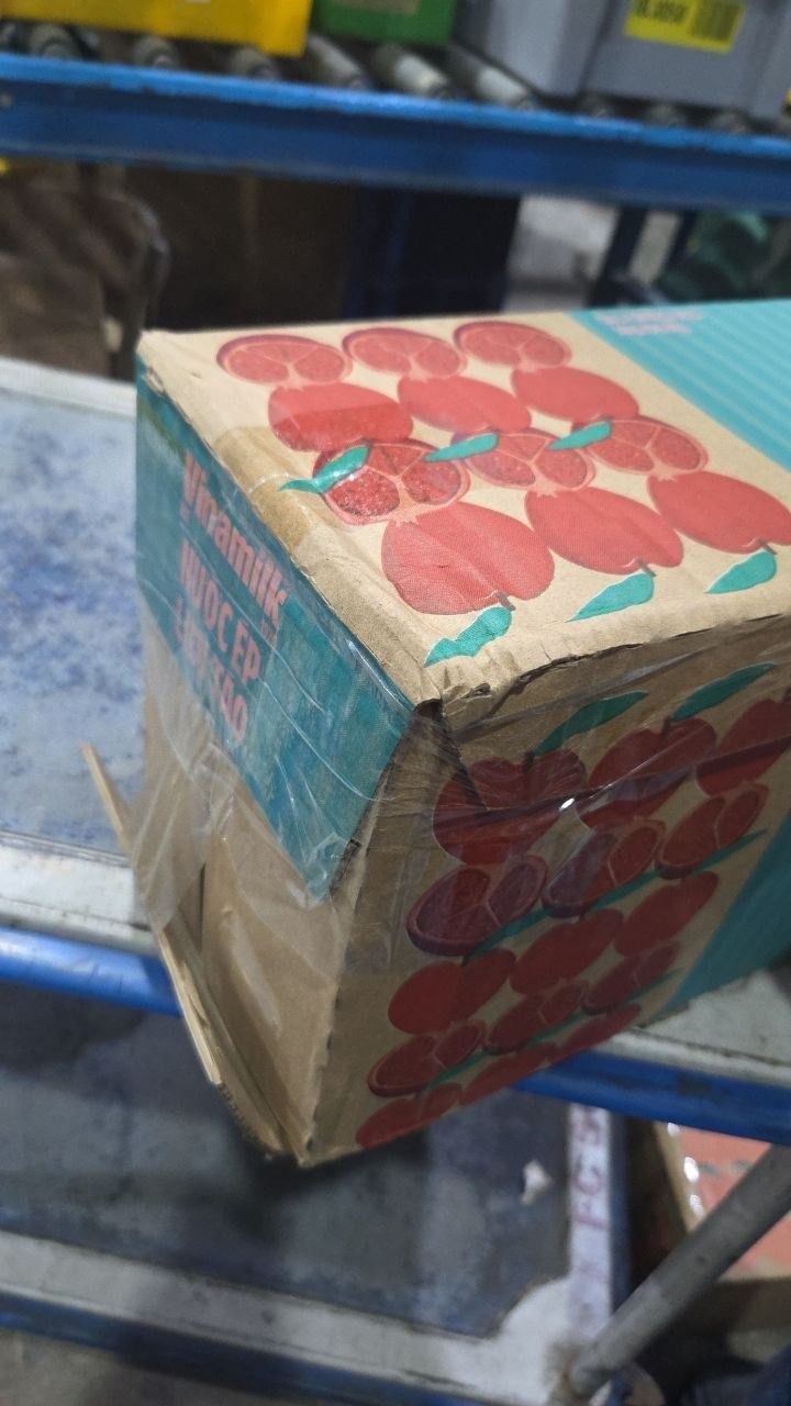 Thùng 12 hộp Nước Ép Lựu Táo Vinamilk - Hộp giấy 1L