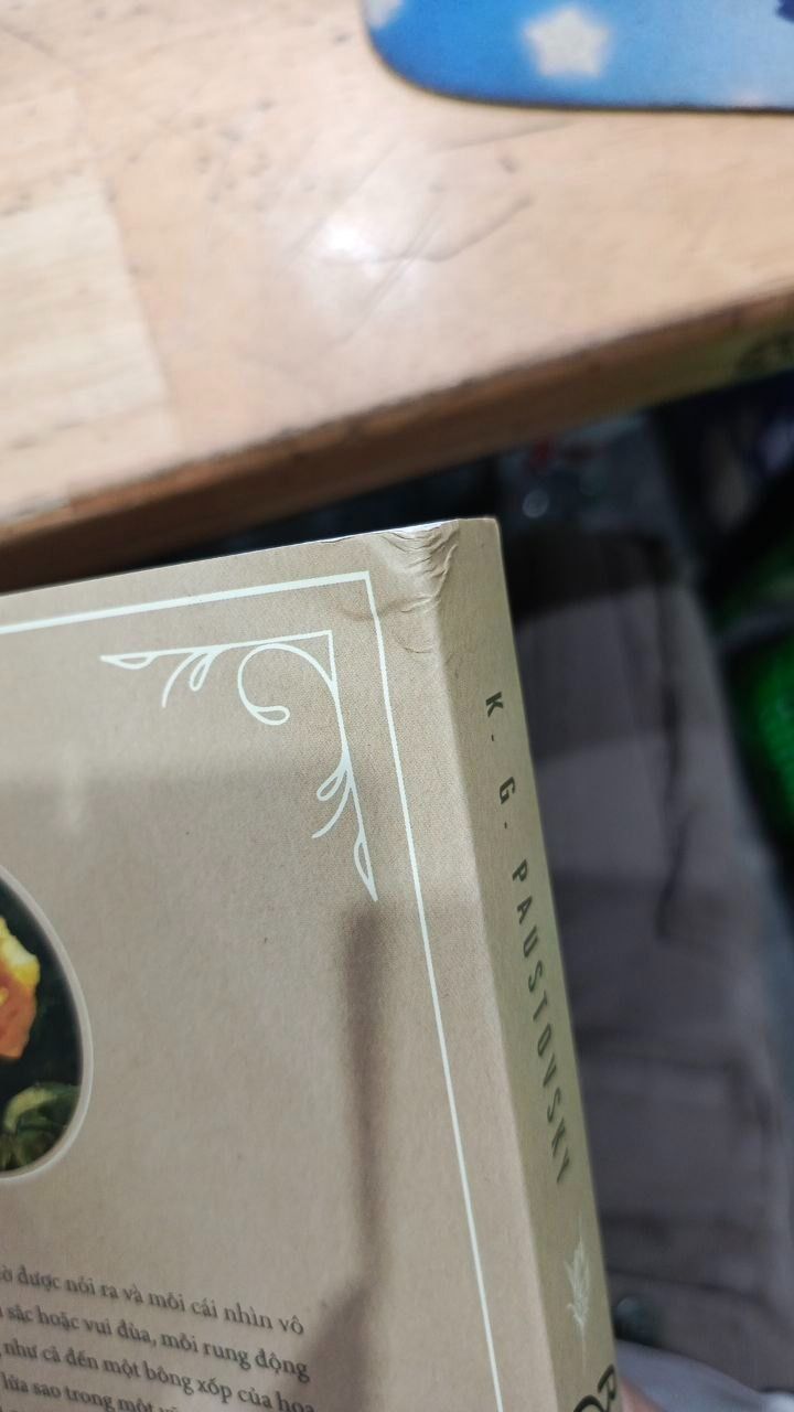 Bông hồng vàng & Bình minh mưa