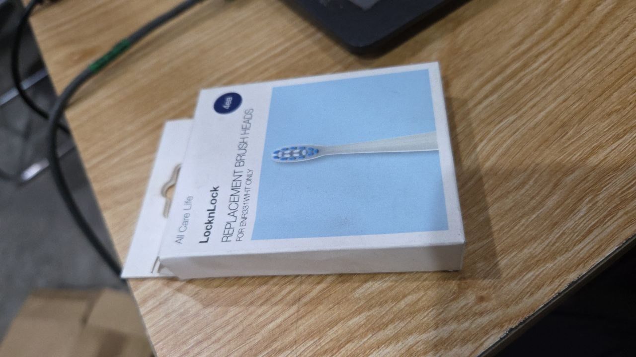 Đầu bàn chải đánh răng LocknLock ENR331WHT_RB -4 pcs  -Màu trắng