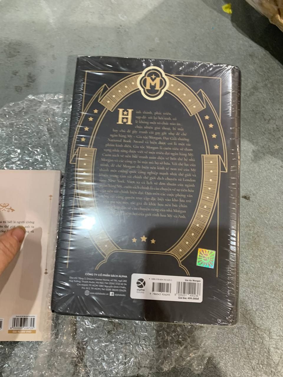 Sách Gia Tộc Morgan - Một Triều Đại Ngân Hàng Mỹ Và Sự Trỗi Dậy Của Nền Tài Chính Hiện Đại