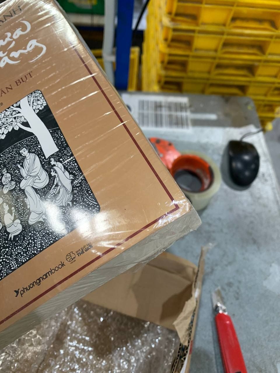 Sách Đường Xưa Mây Trắng - Theo Gót Chân Bụt - Thích Nhất Hạnh - 2024 - Bìa mềm