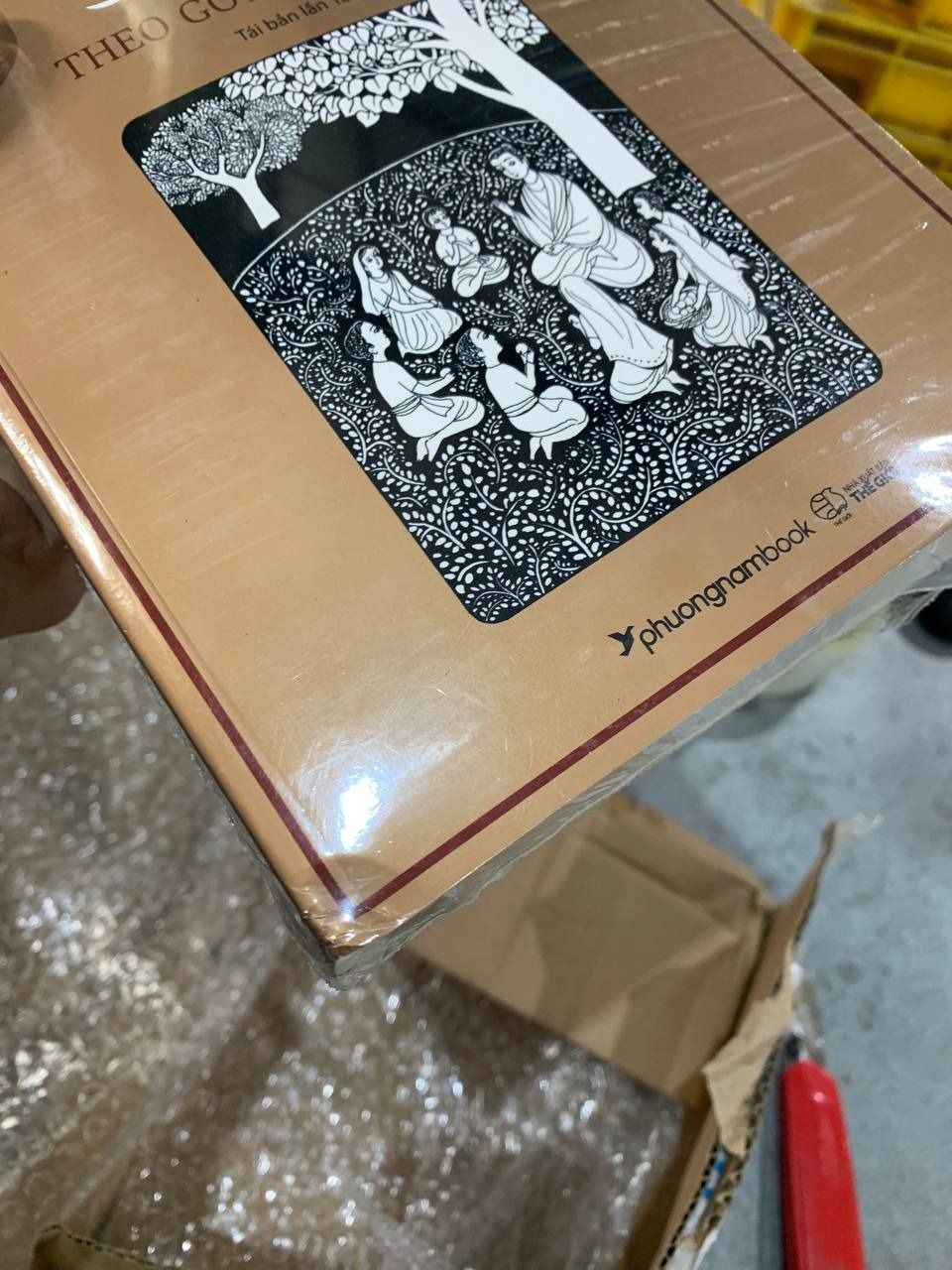 Sách Đường Xưa Mây Trắng - Theo Gót Chân Bụt - Thích Nhất Hạnh - 2024 - Bìa mềm