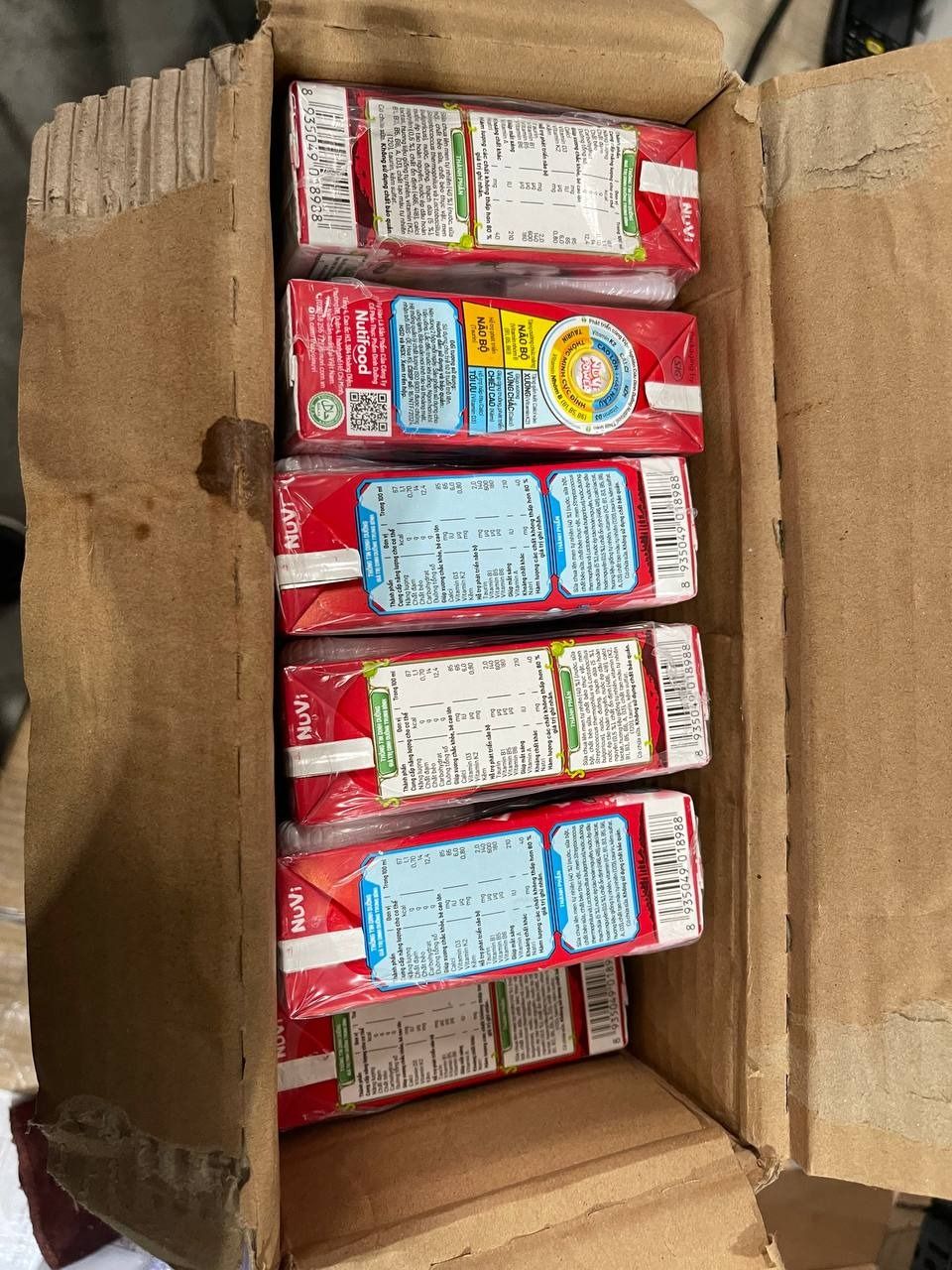 Thùng Sữa Chua Uống Có Thạch Nuvi Vị Dâu 170ml (Hộp 170ml x 48) - Tăng Chiều Cao, Mắt Sáng