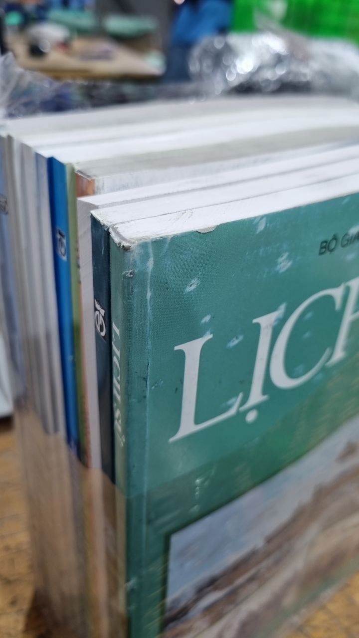 Sách Giáo Khoa Lớp 12 - Bộ Sách Giáo Khoa (14 cuốn)