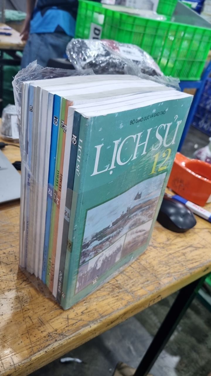 Sách Giáo Khoa Lớp 12 - Bộ Sách Giáo Khoa (14 cuốn)