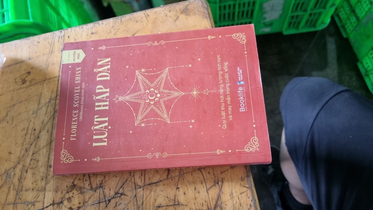 Luật Hấp Dẫn - Quy Luật Thu Hút Năng Lượng Tích Cực Và May Mắn Trong Cuộc Sống