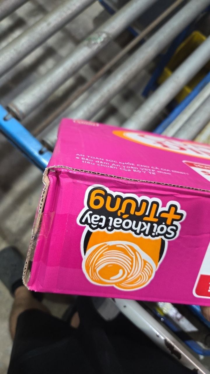 Thùng 30 Gói Mì Cung Đình Hương Vị Sườn Heo Hầm Măng (79g/Gói)