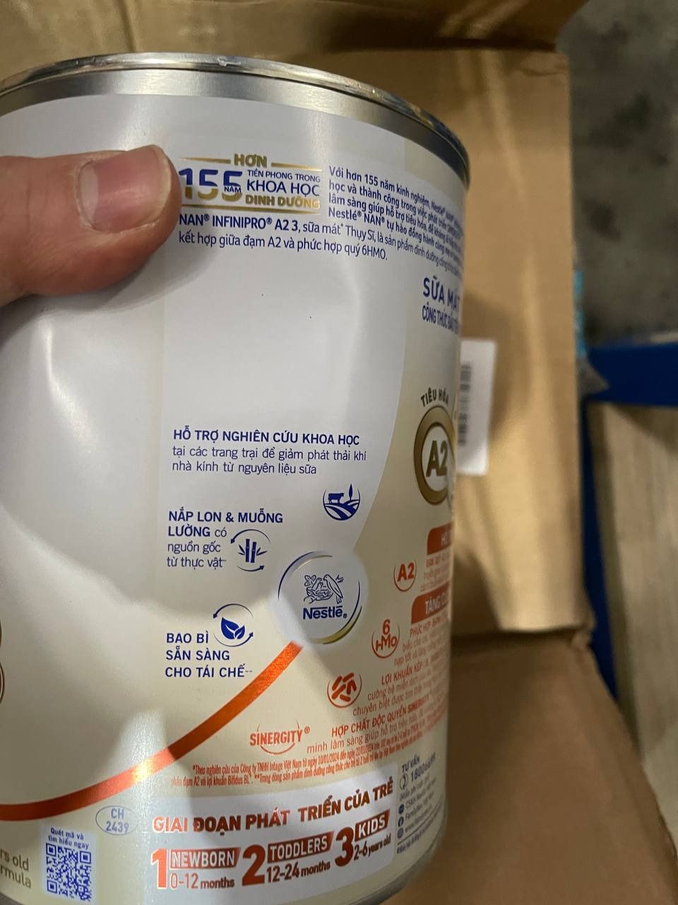Sữa bột NAN INFINIPRO A2 800g Thụy Sĩ 3 với đạm quý A2 tiêu hóa tốt sau 7 ngày và 6HMO tăng cường đề kháng + Tặng Set 3 hũ nha vị (2 - 6 tuổi)