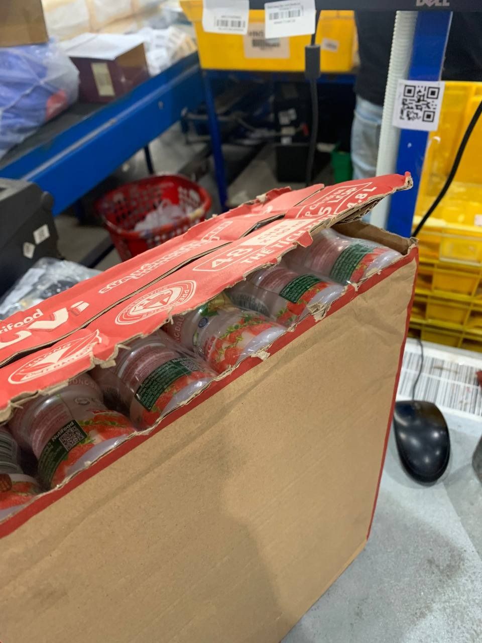 Thùng 48 hộp sữa uống lên men Nuvi vị Dâu 100ml